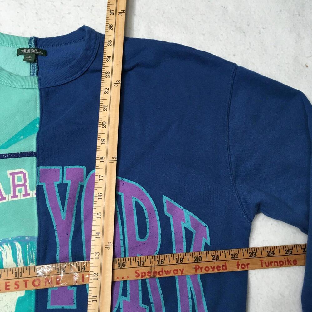 Wild Fable Womens Medium Patchwork Sweatshirt Nia… - image 4
